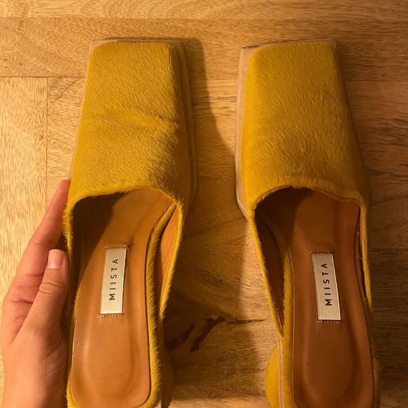 :) Jena Honey Gold Hair Mules by Miista 🐝 - Picture 2 of 14